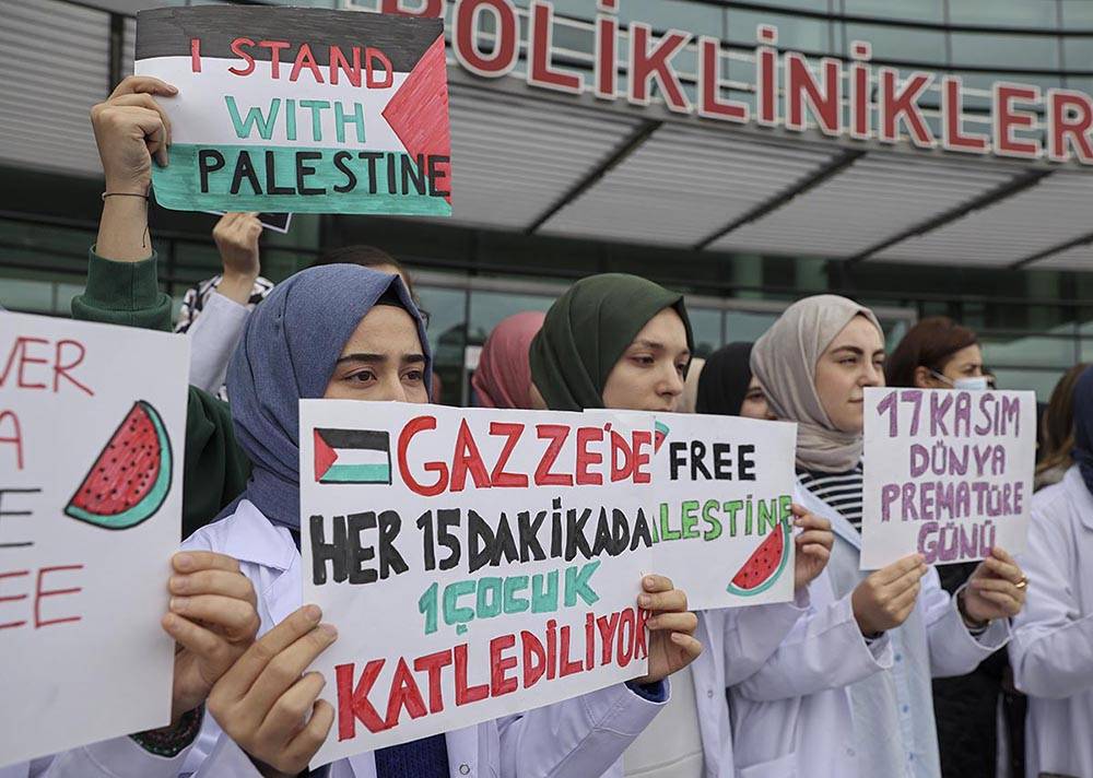 İsrail'in Gazze'ye yönelik saldırıları protesto edildi 16